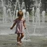 Пешеходный фонтан Пространство